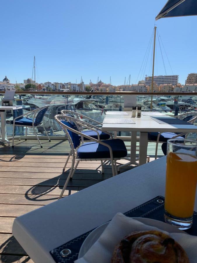 Dentro Da Marina De